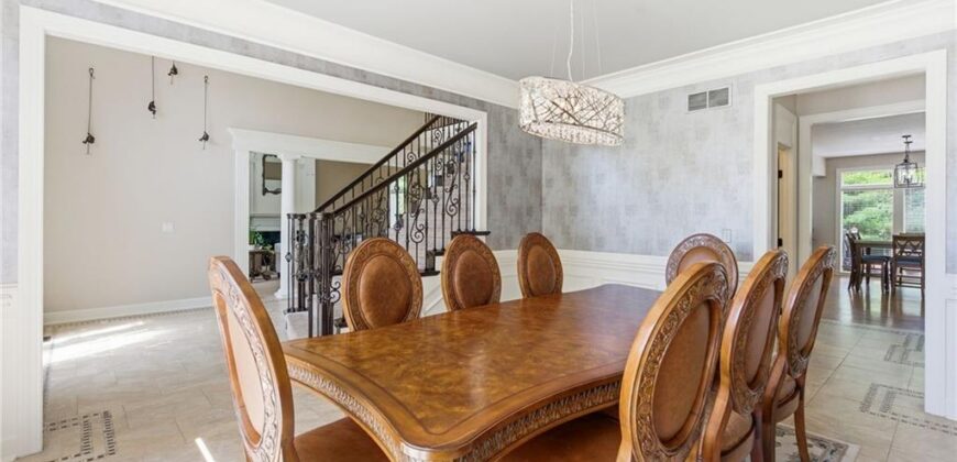 4407 N MULBERRY Drive, Kansas City, MO 64116