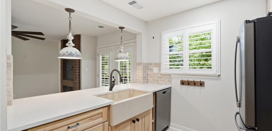 8346 NW Barrybrooke Drive, Kansas City, MO 64151
