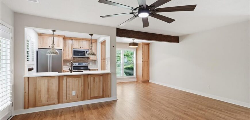 8346 NW Barrybrooke Drive, Kansas City, MO 64151