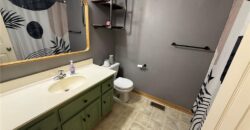 104 Spinnaker Drive, Smithville, MO 64089