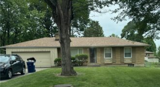 1707 NE 75th Street, Gladstone, MO 64118