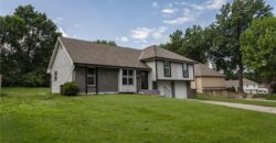10101 NW MIRROR LAKE Court, Kansas City, MO 64152