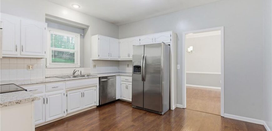 4808 NW 57th Place, Kansas City, MO 64151