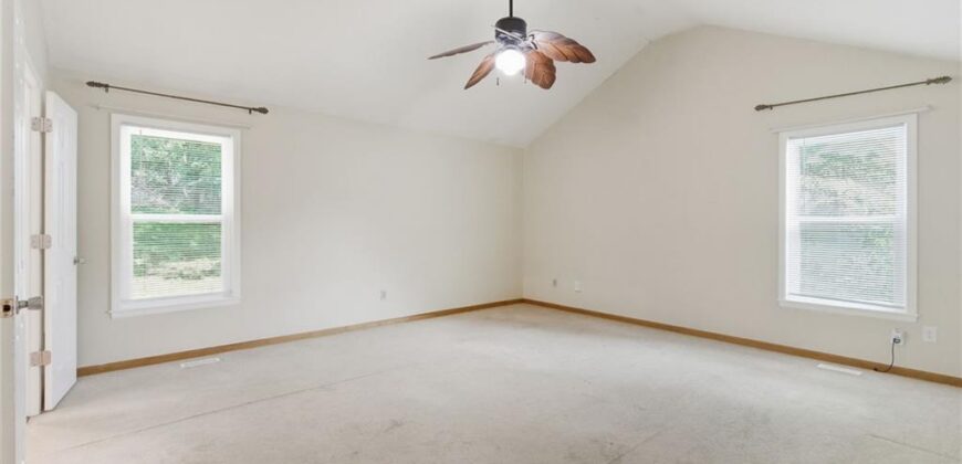 4808 NW 57th Place, Kansas City, MO 64151