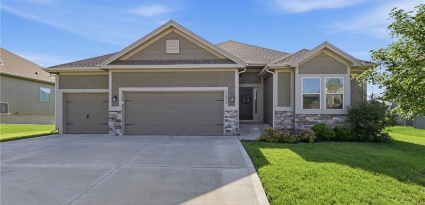 10836 N Crystal Avenue, Kansas City, MO 64156