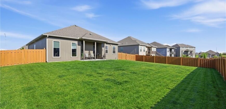 10836 N Crystal Avenue, Kansas City, MO 64156