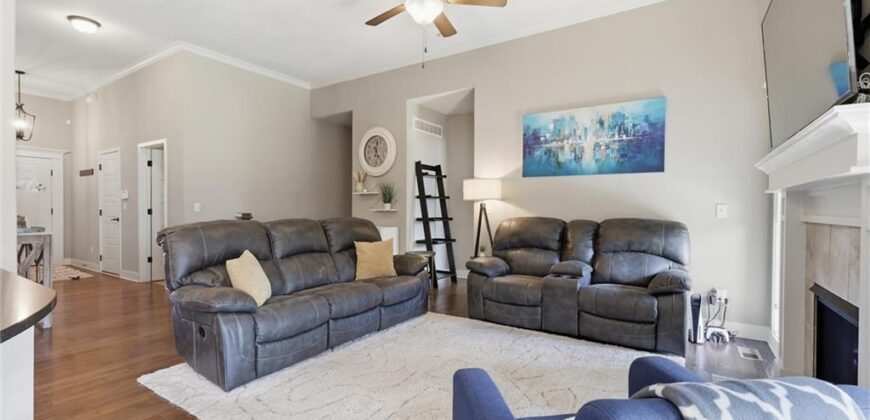 10836 N Crystal Avenue, Kansas City, MO 64156