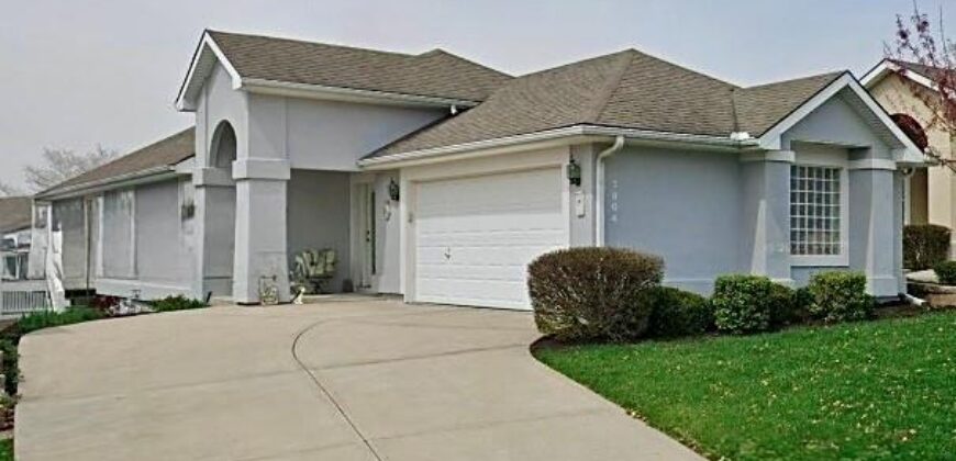 7904 N Cherry Street, Kansas City, MO 64118