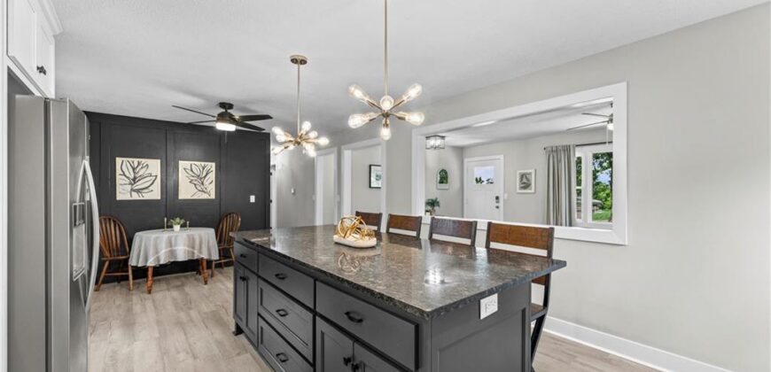 13101 NW Porter Road, Parkville, MO 64152