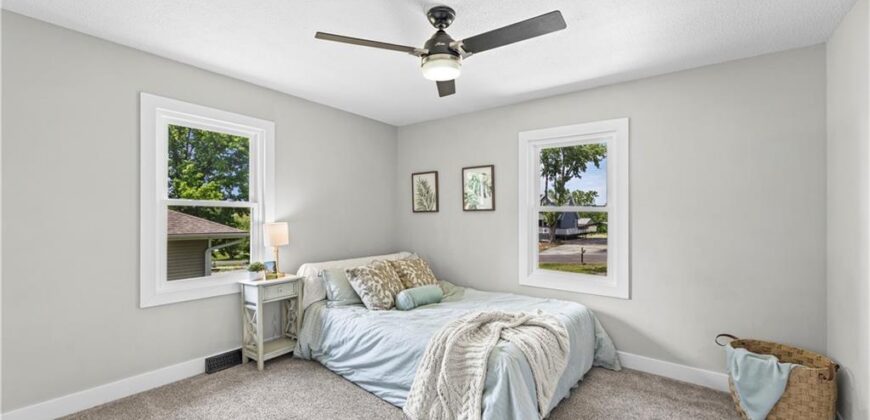 13101 NW Porter Road, Parkville, MO 64152