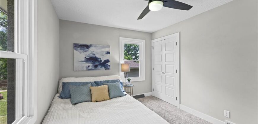 13101 NW Porter Road, Parkville, MO 64152