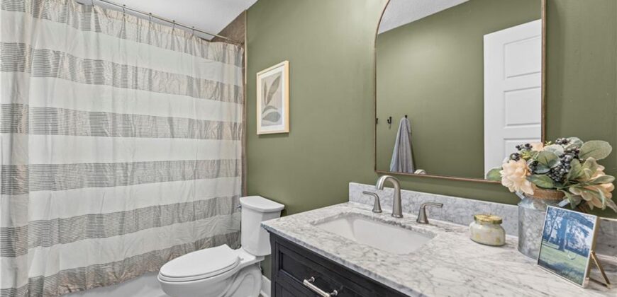13101 NW Porter Road, Parkville, MO 64152