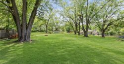 13101 NW Porter Road, Parkville, MO 64152