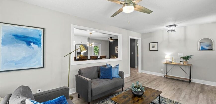 13101 NW Porter Road, Parkville, MO 64152