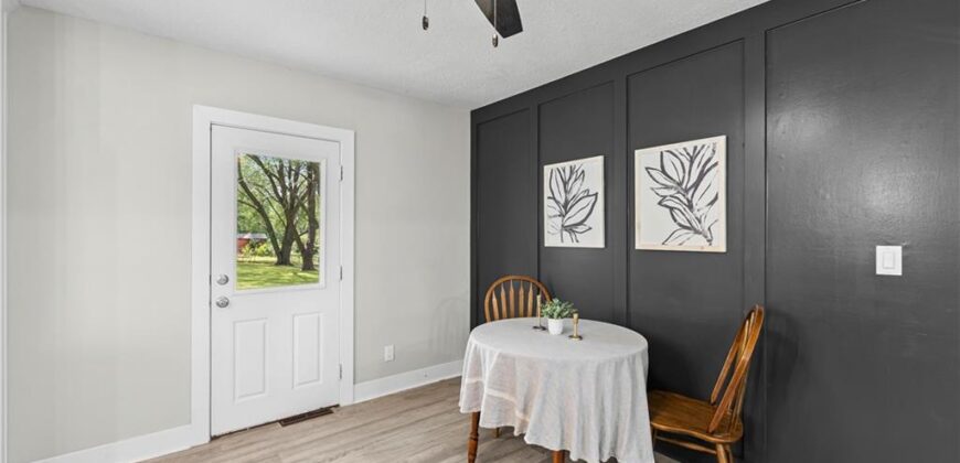 13101 NW Porter Road, Parkville, MO 64152