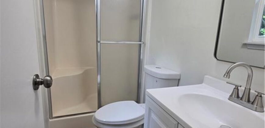 2028 NW 49th Terrace, Northmoor, MO 64151