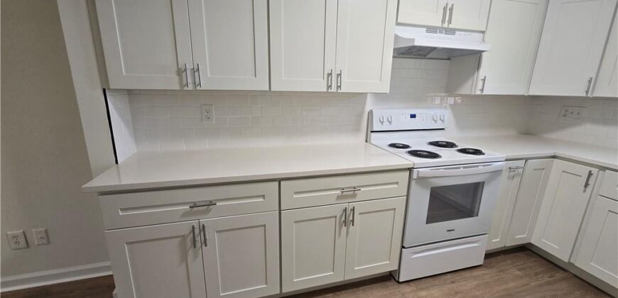 2028 NW 49th Terrace, Northmoor, MO 64151