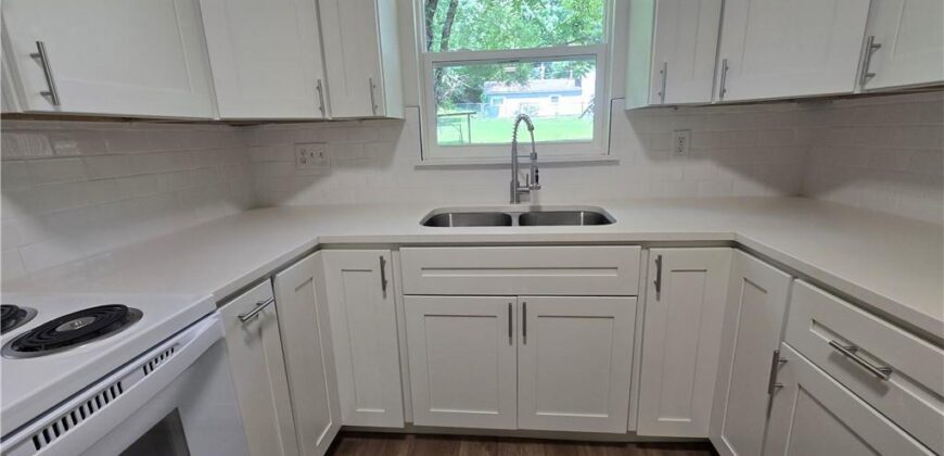 2028 NW 49th Terrace, Northmoor, MO 64151