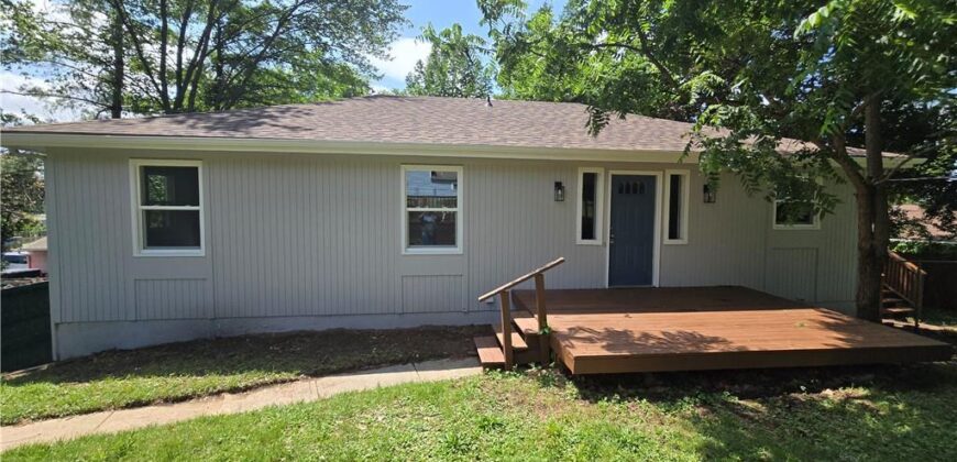 2028 NW 49th Terrace, Northmoor, MO 64151