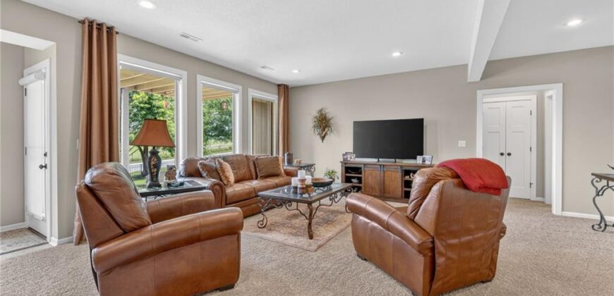 12255 NW Belmont Drive, Platte City, MO 64079