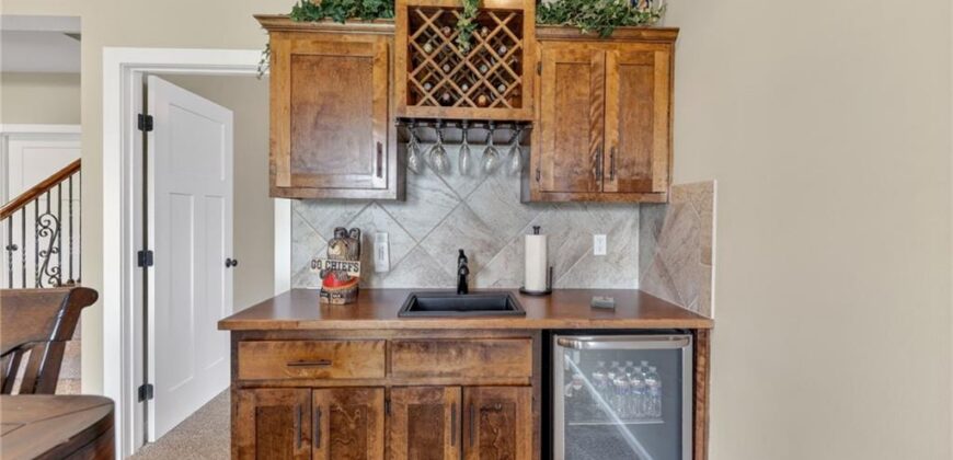 12255 NW Belmont Drive, Platte City, MO 64079