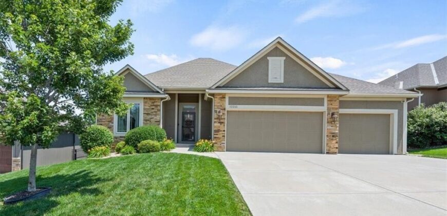 12255 NW Belmont Drive, Platte City, MO 64079