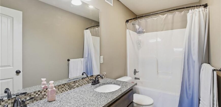 8209 NE 103rd Street, Kansas City, MO 64157