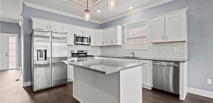 15300 Jessica Street, Parkville, MO 64152