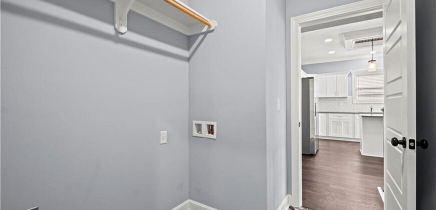 15300 Jessica Street, Parkville, MO 64152