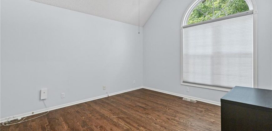 8655 N Britt Avenue, Kansas City, MO 64154
