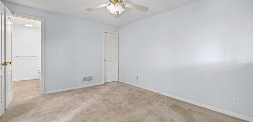 8655 N Britt Avenue, Kansas City, MO 64154