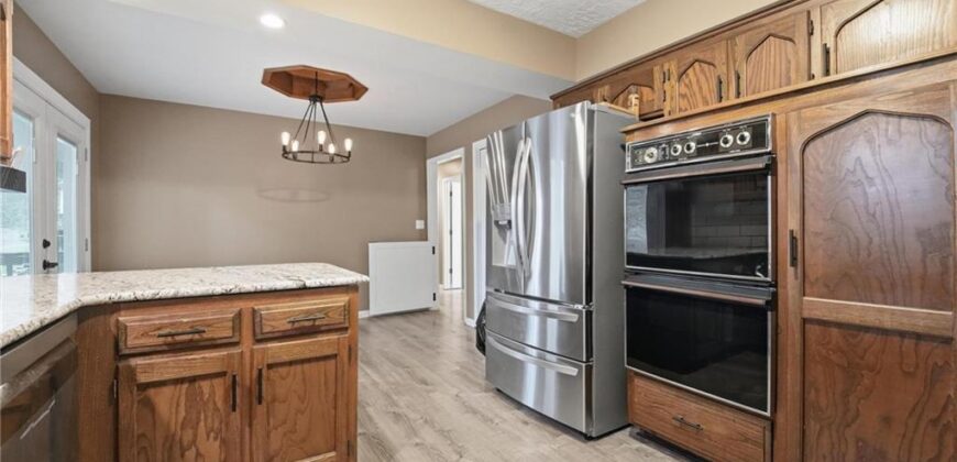 5305 NW 58TH Terrace, Kansas City, MO 64151