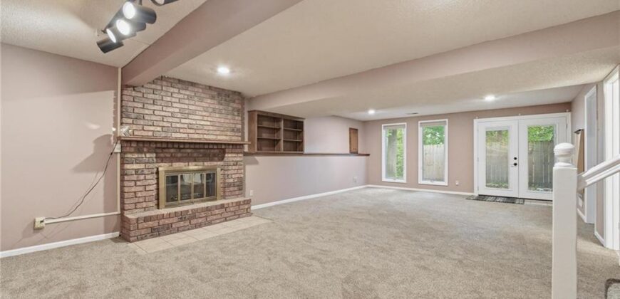5305 NW 58TH Terrace, Kansas City, MO 64151