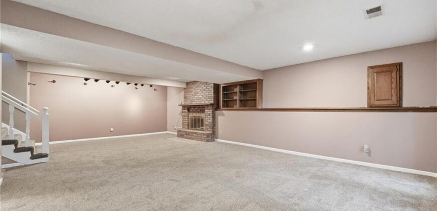 5305 NW 58TH Terrace, Kansas City, MO 64151