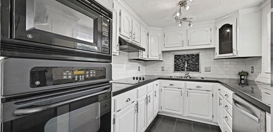 5215 NE 60th Terrace, Kansas City, MO 64119