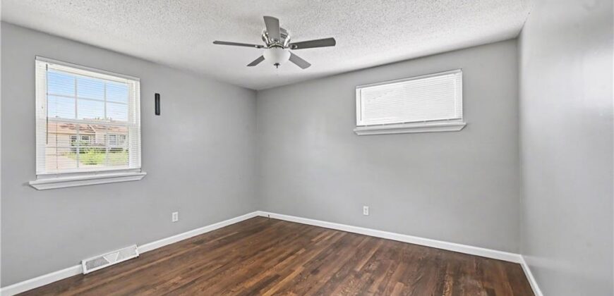 5215 NE 60th Terrace, Kansas City, MO 64119