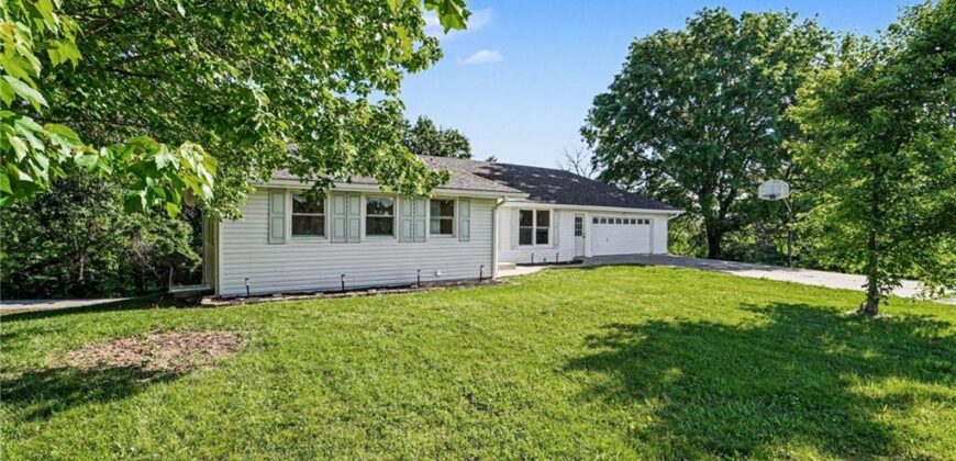 1500 Ridgeview Road, Liberty, MO 64068