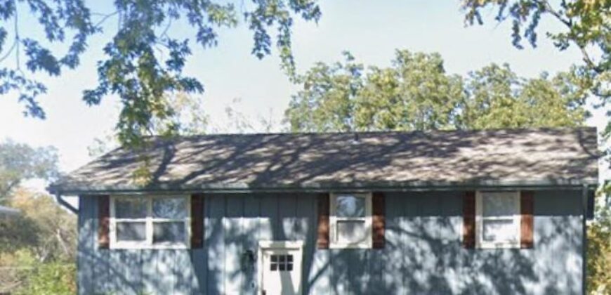 202 Meade Street, Liberty, MO 64068