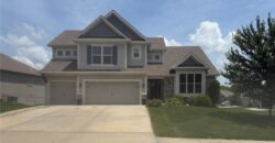 10523 N Randolph Avenue, Kansas City, MO 64157