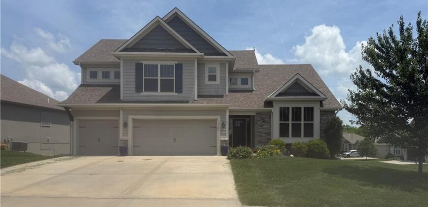 10523 N Randolph Avenue, Kansas City, MO 64157