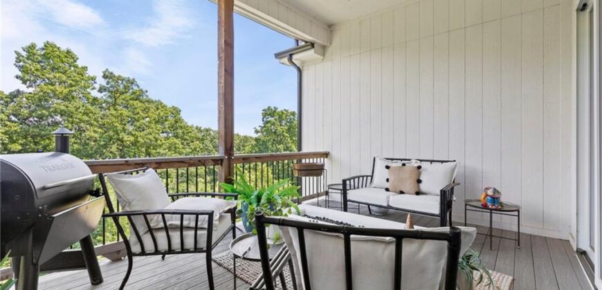 7041 N London Avenue, Kansas City, MO 64151