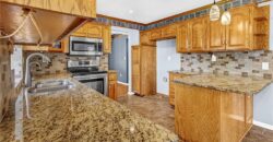 906 Pine Crest Avenue, Kearney, MO 64060