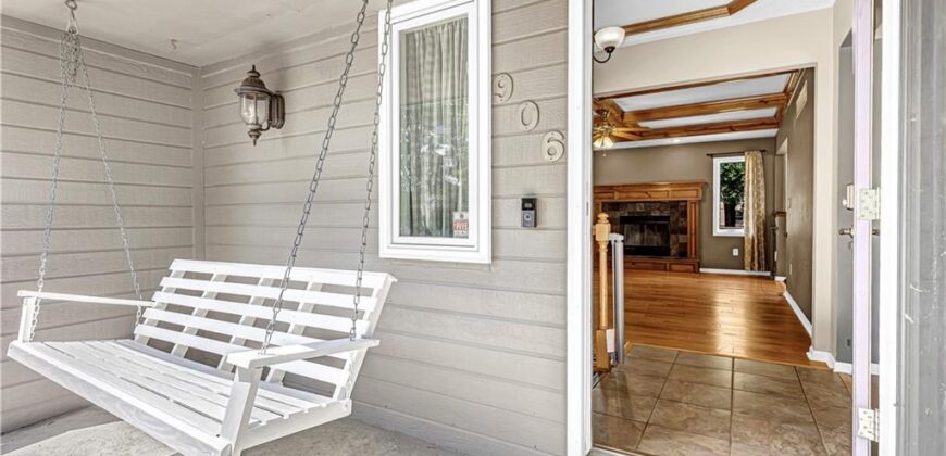 906 Pine Crest Avenue, Kearney, MO 64060