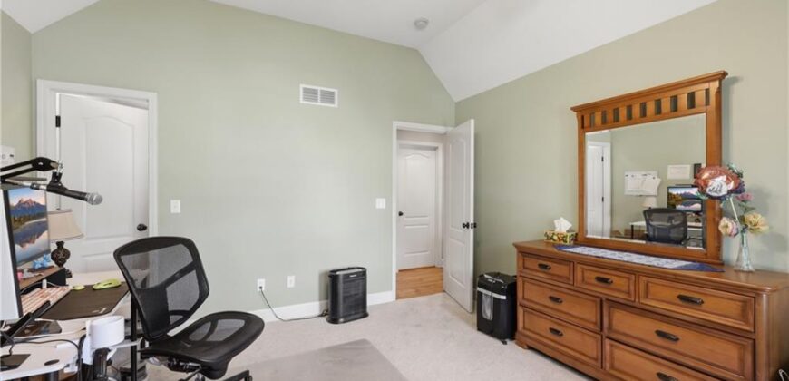 6121 N Cypress Court, Kansas City, MO 64119