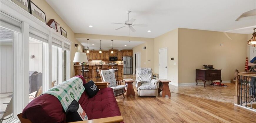 6121 N Cypress Court, Kansas City, MO 64119