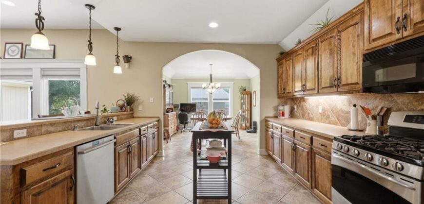 6121 N Cypress Court, Kansas City, MO 64119