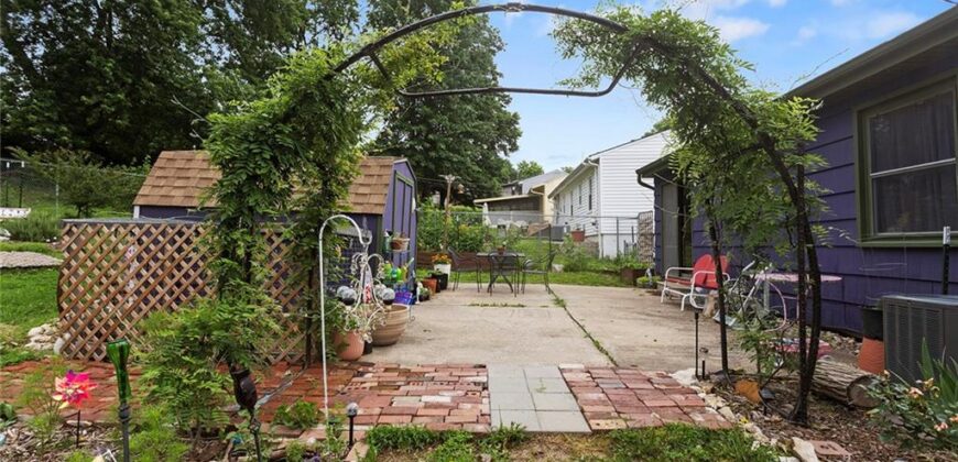 3622 NE Cypress Drive, Kansas City, MO 64117