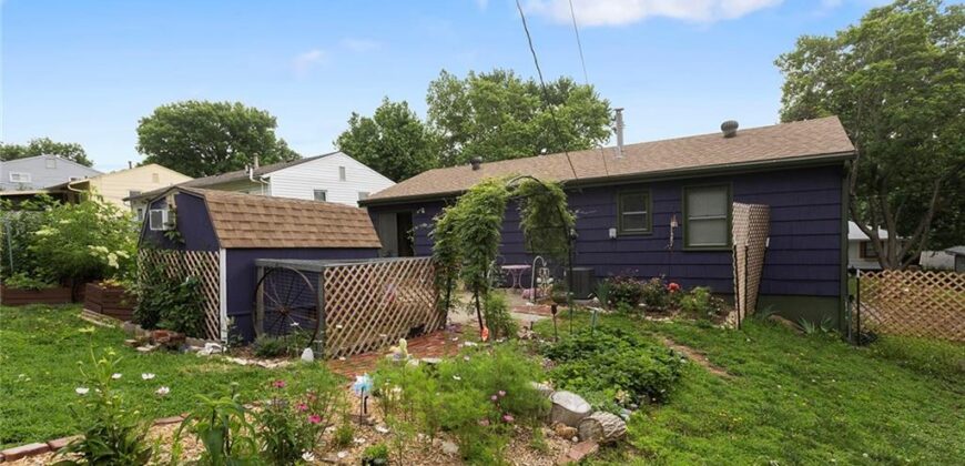 3622 NE Cypress Drive, Kansas City, MO 64117