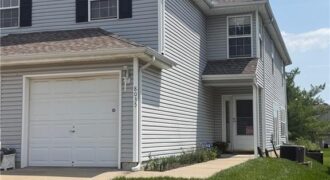 8035 N Elmwood Avenue, Kansas City, MO 64119
