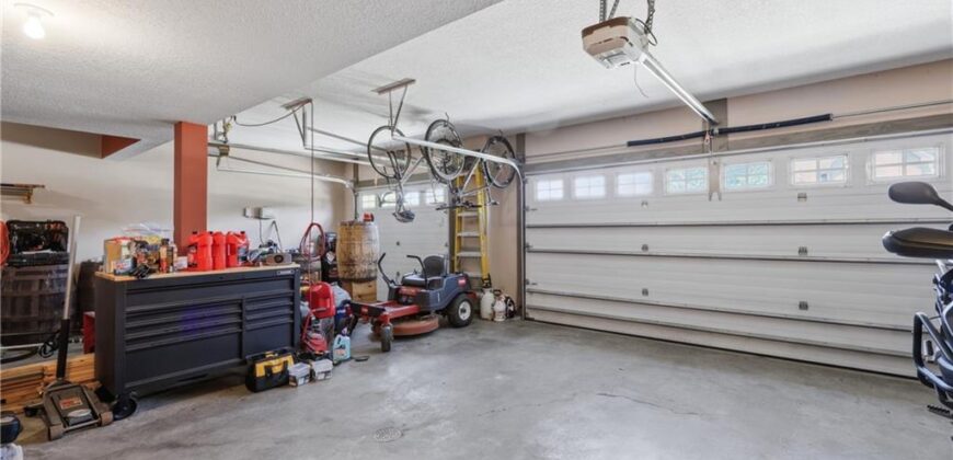 11043 N Madison Avenue, Kansas City, MO 64155